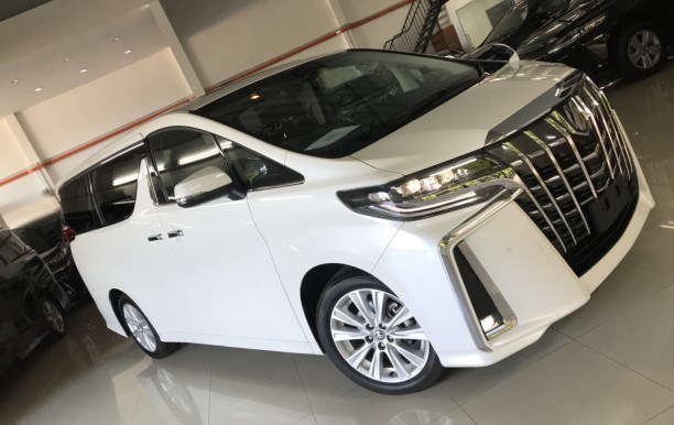 Toyota Alphard S (A